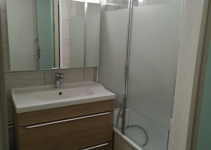 Bord De Avec 2 Velos Apartman *