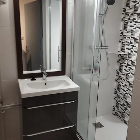 Bord De Avec 2 Velos Apartman *