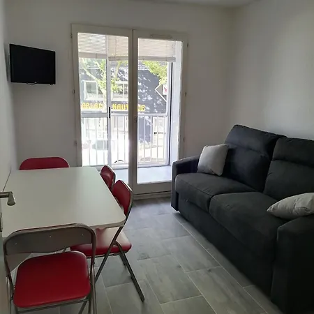 Bord De Avec 2 Velos * 莱萨布勒-多洛讷