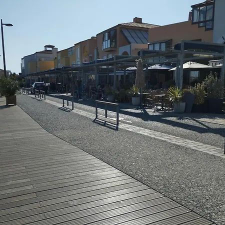 Lägenhet Bord De Avec 2 Velos