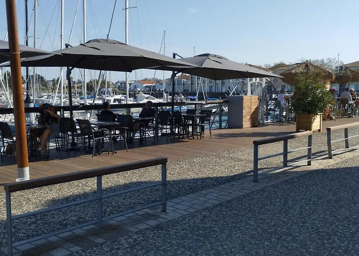 Lägenhet Bord De Avec 2 Velos